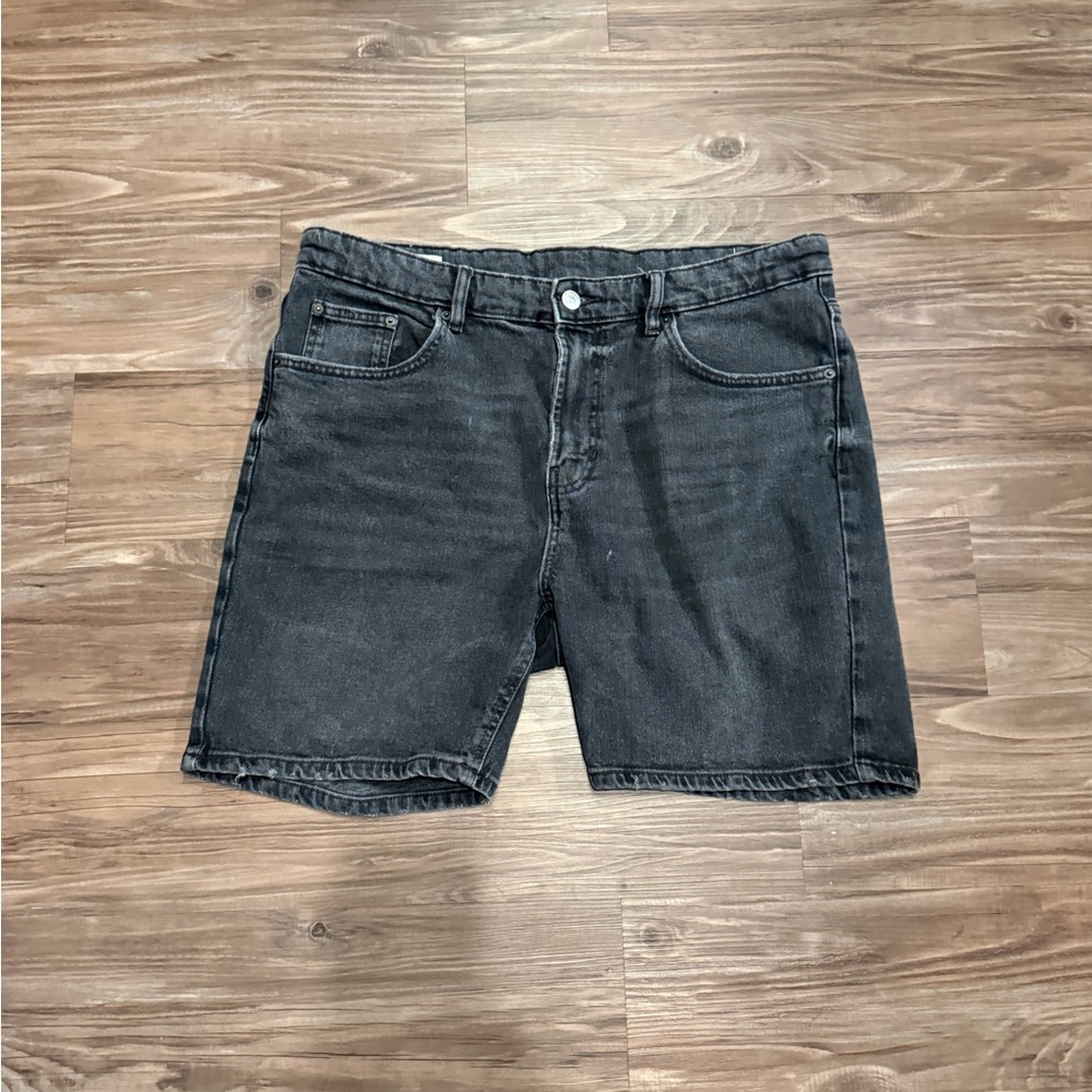 Zara Faded black / gray denim shorts